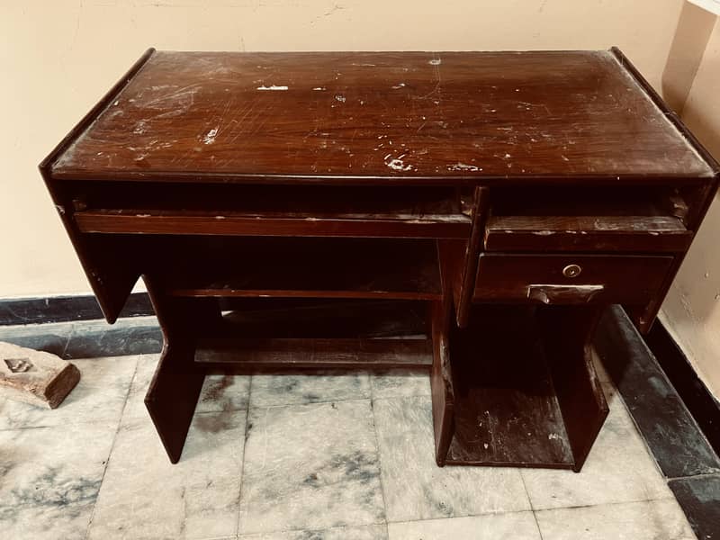 Office Computer Table 4