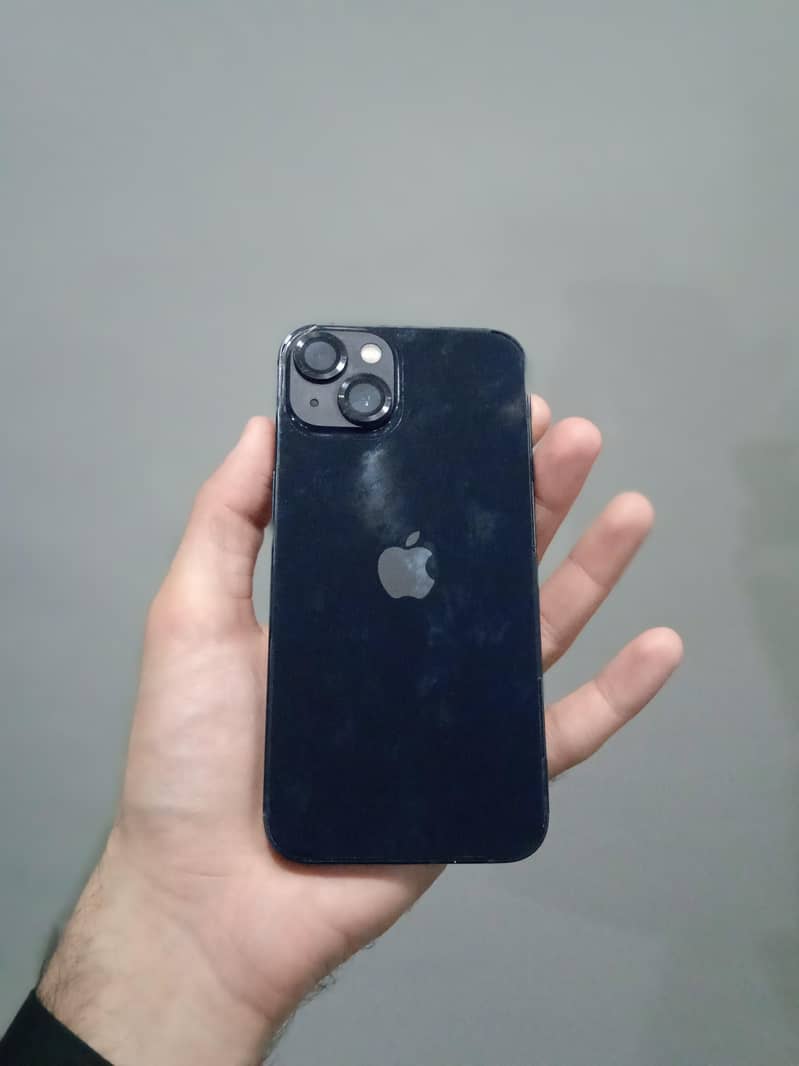 Apple iPhone 13 0