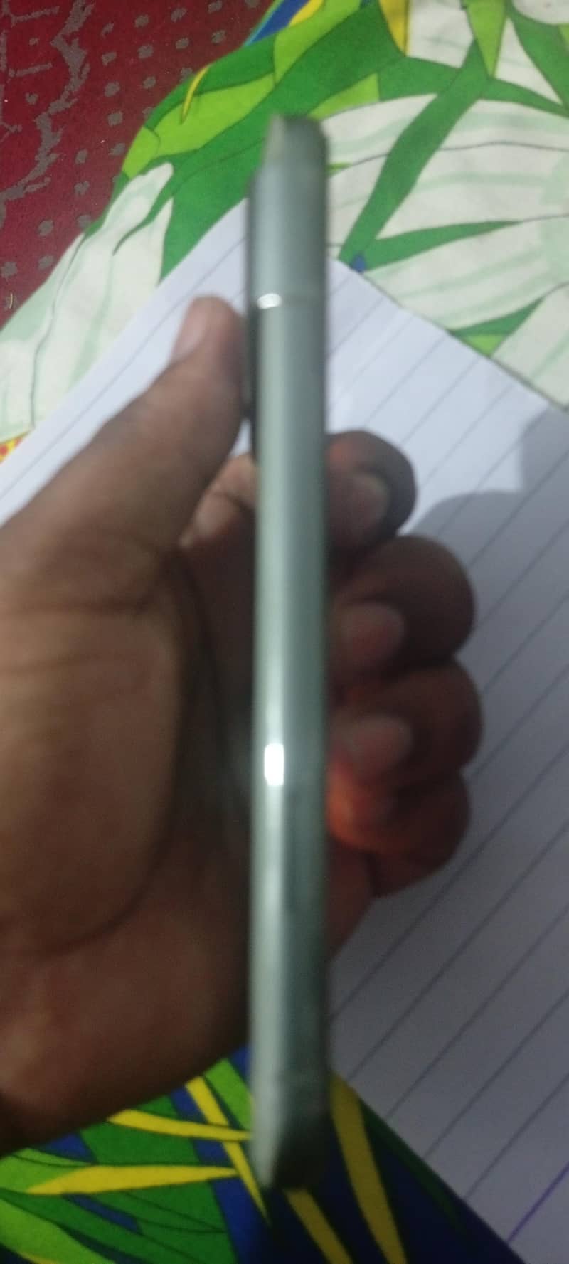 Google Pixel 8 4