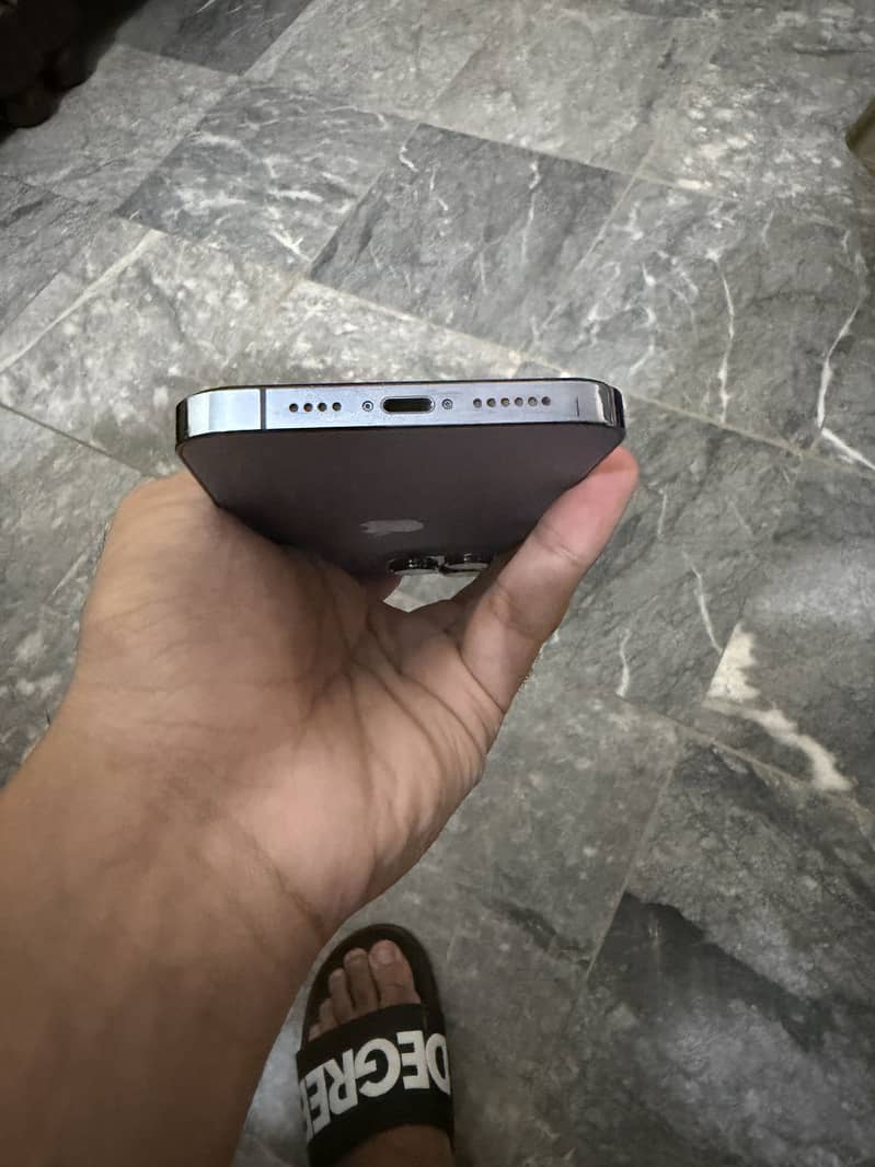 Apple iPhone 13 Pro Max 2