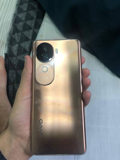 Vivo V40e