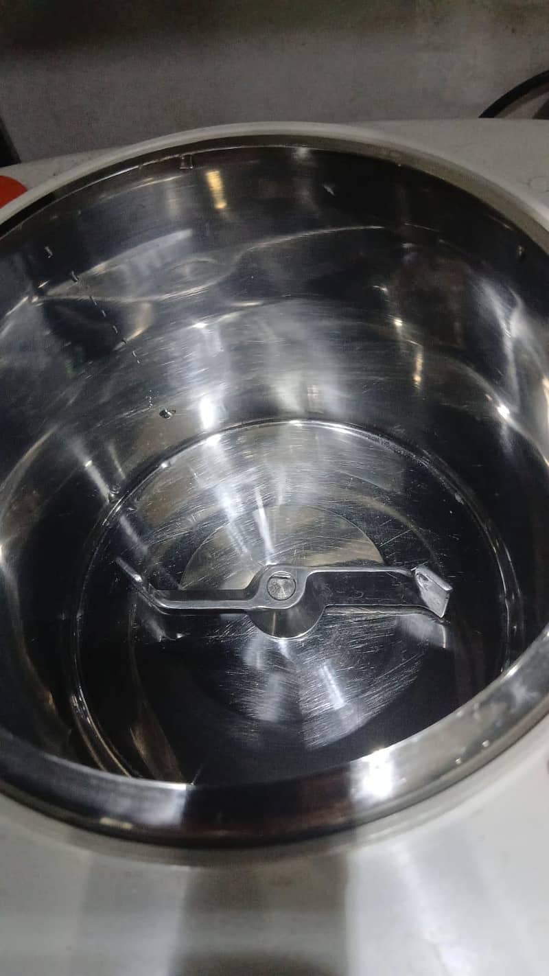 Dough Kneading Machine 4