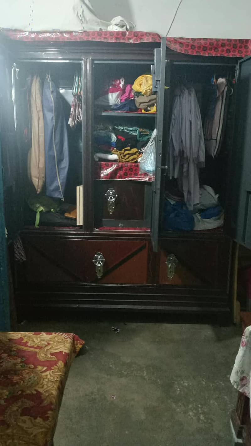 wardrobe 1
