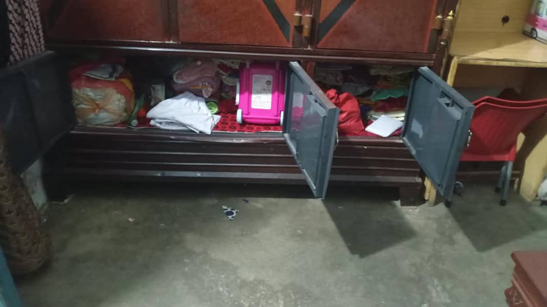 wardrobe 2