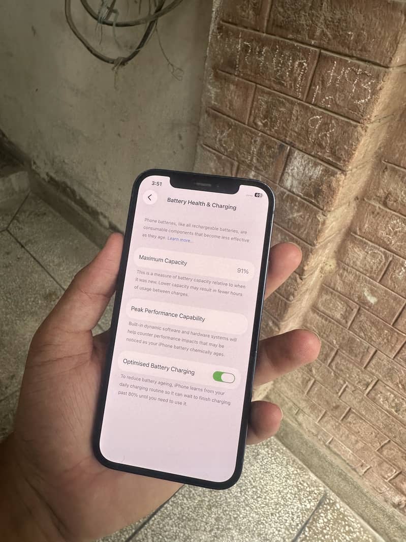 Apple iPhone 12 3