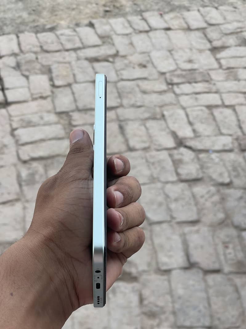 Realme Note 60x 3