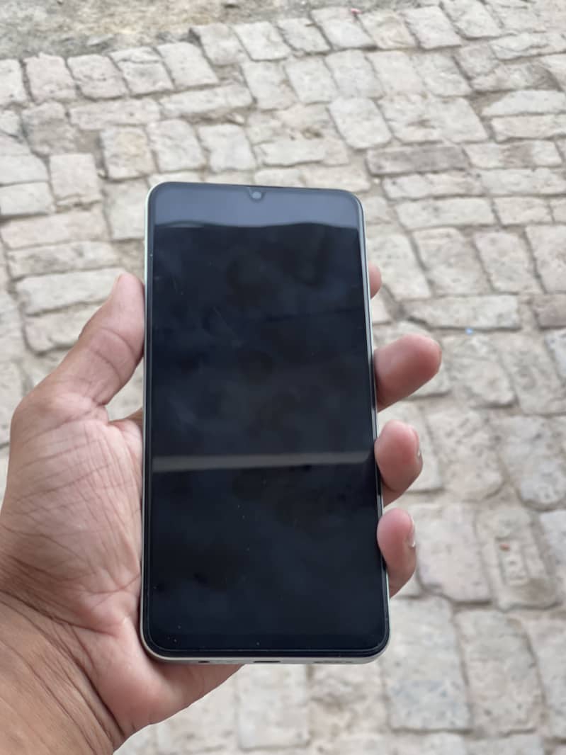 Realme Note 60x 4