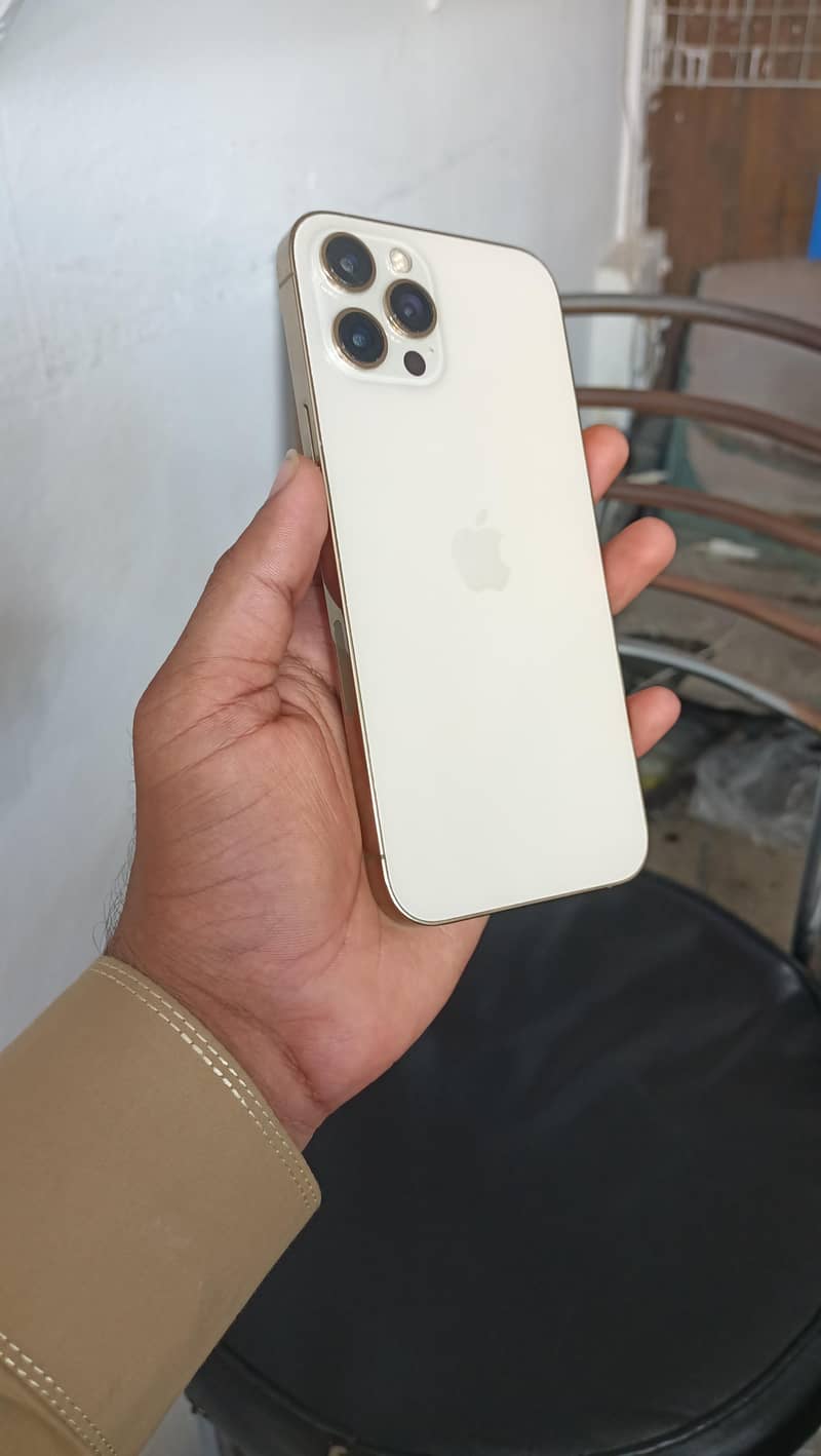 iPhone 12 pro max 0