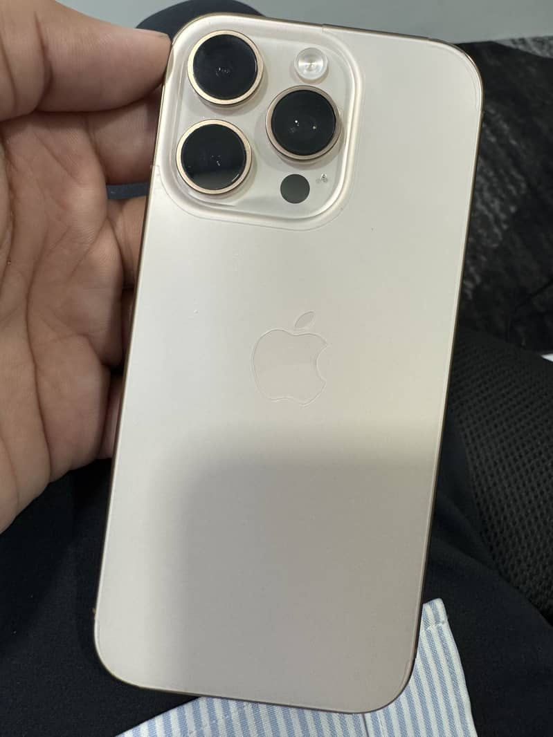 Apple iPhone 16 Pro 2