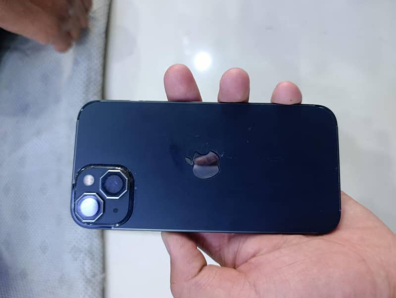 Apple iPhone 13 1