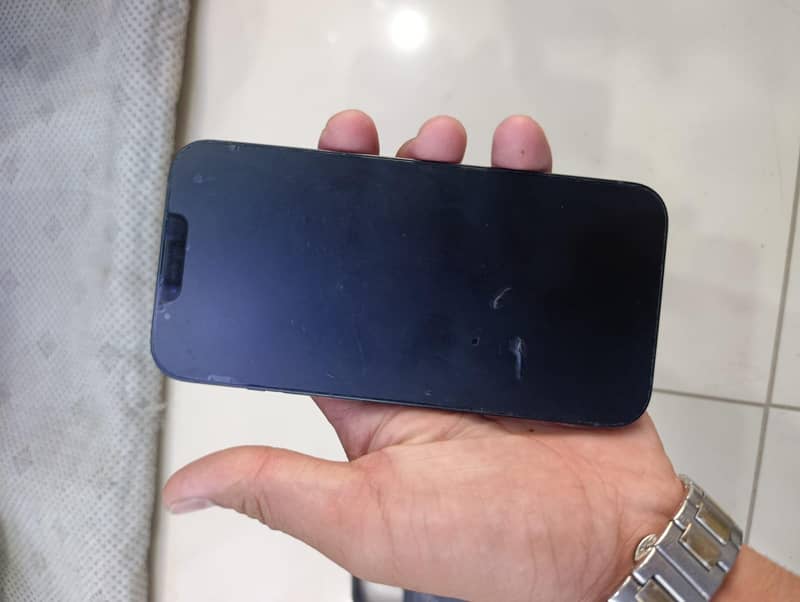 Apple iPhone 13 4