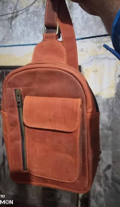 Leather crossbody bag