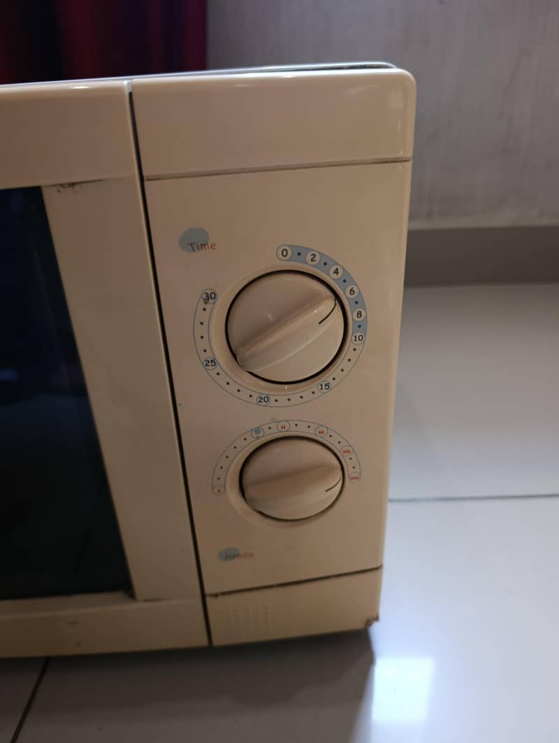 Microwave Dawlance 1