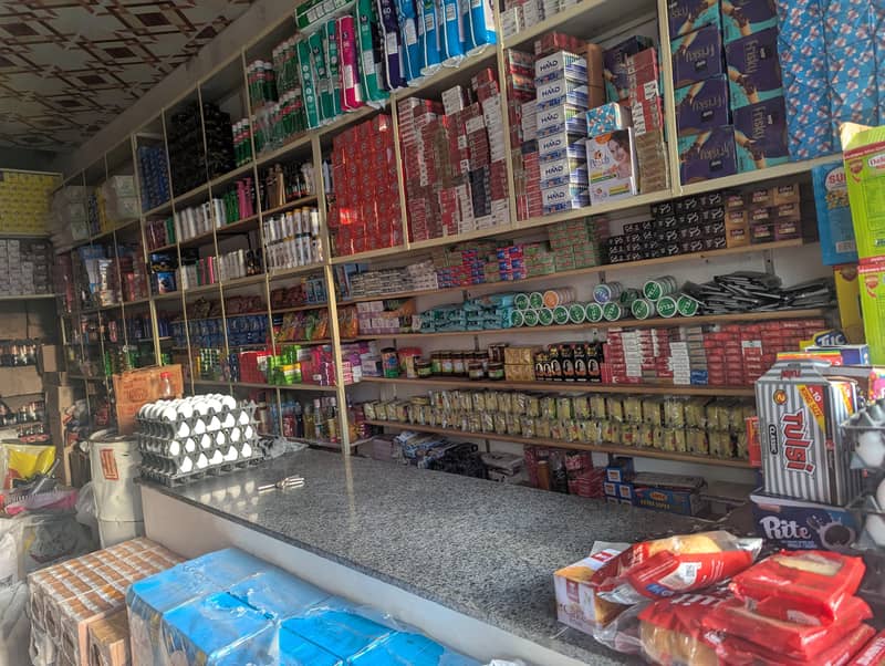 چلتی ہوئی ہول سیل مارٹ برائے فروخت – بہترین لوکیشن" 4