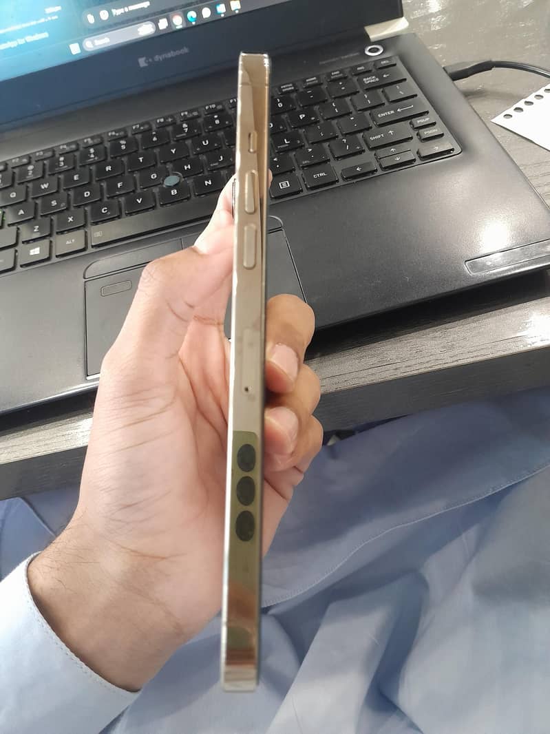 Apple iPhone 12 Pro Max 1
