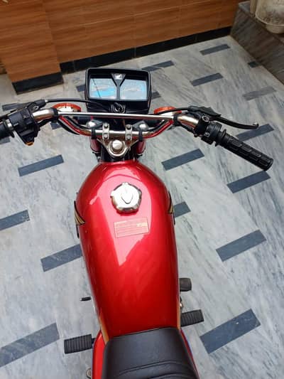Honda 125 urgent for sale WhatsApp 03, 20, 31, 93 ,898