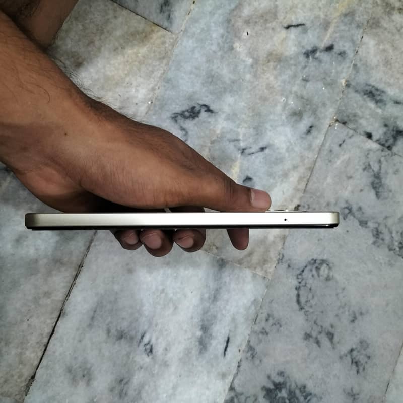 Realme C75 4
