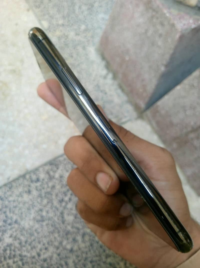 Apple iPhone X 2