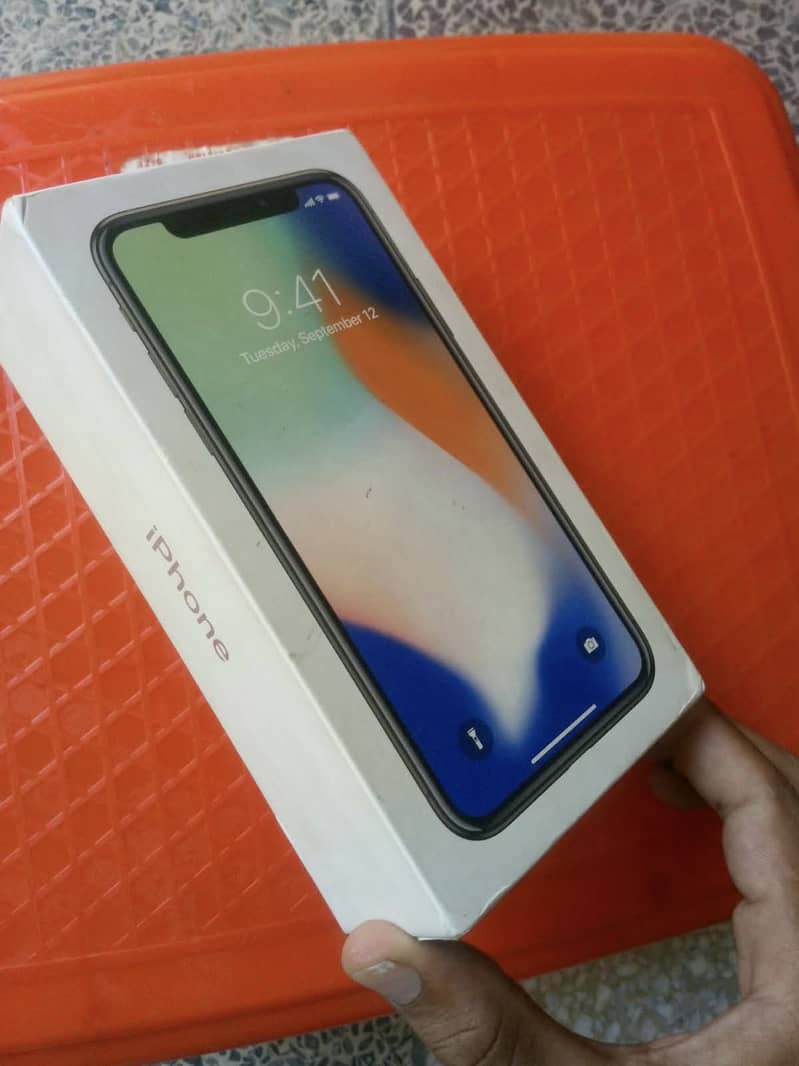 Apple iPhone X 3