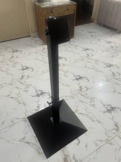 Computer monitor/LED adjust able stand