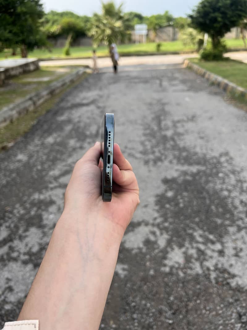 Apple iPhone 12 Pro Max 5