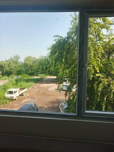 Office flat available for rent in g-11 markaz