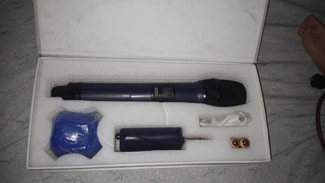 Professional Universal Microphone 3