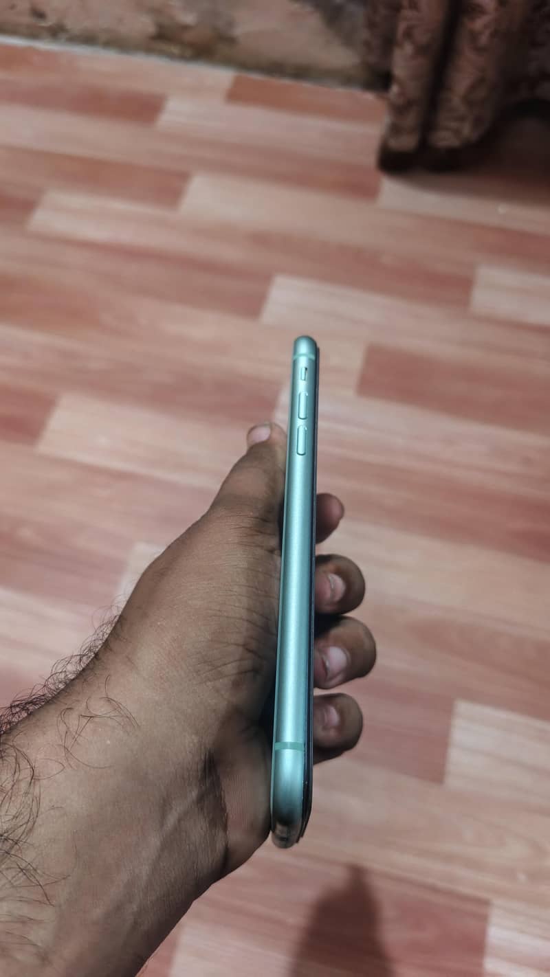 Apple iPhone 11 1