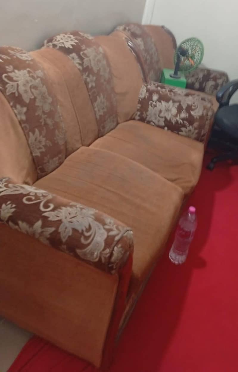 Sofa set 0