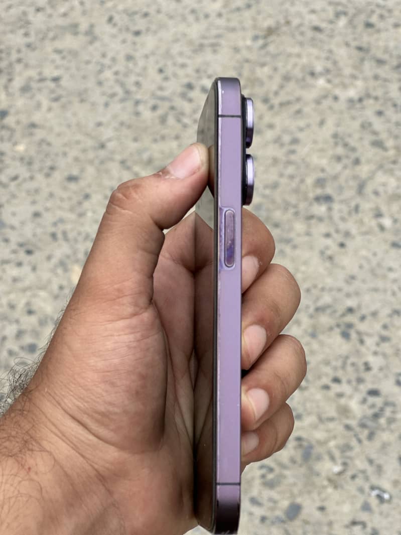Apple iPhone 14 Pro 3
