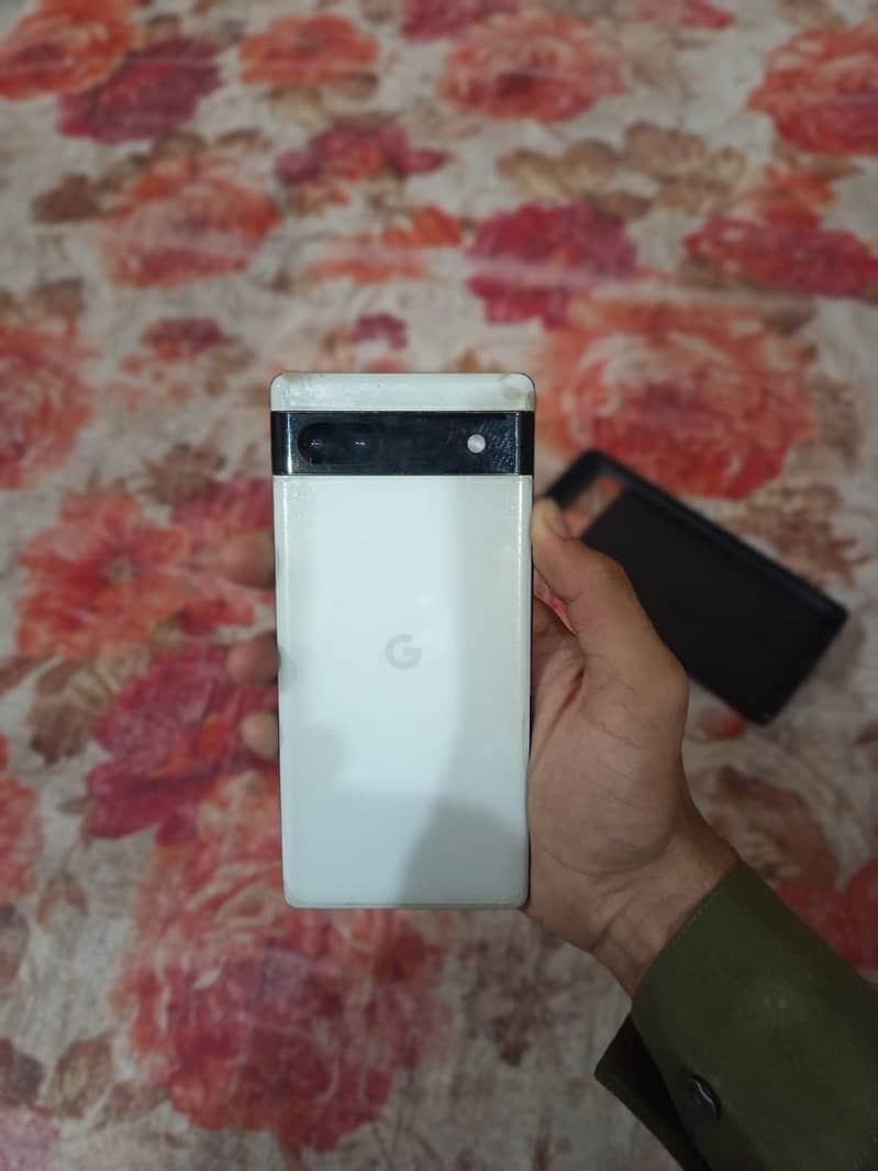 Google Pixel 6a 1