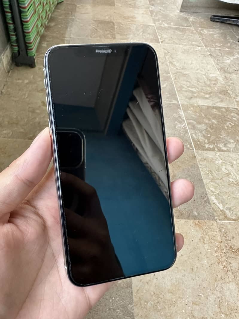 Apple iPhone X 1