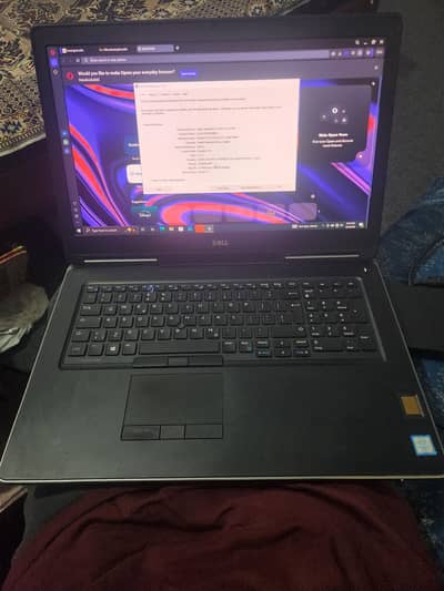Dell Precision 7710 workstation laptop Core i7 6th Gen 4 GB Grpahic