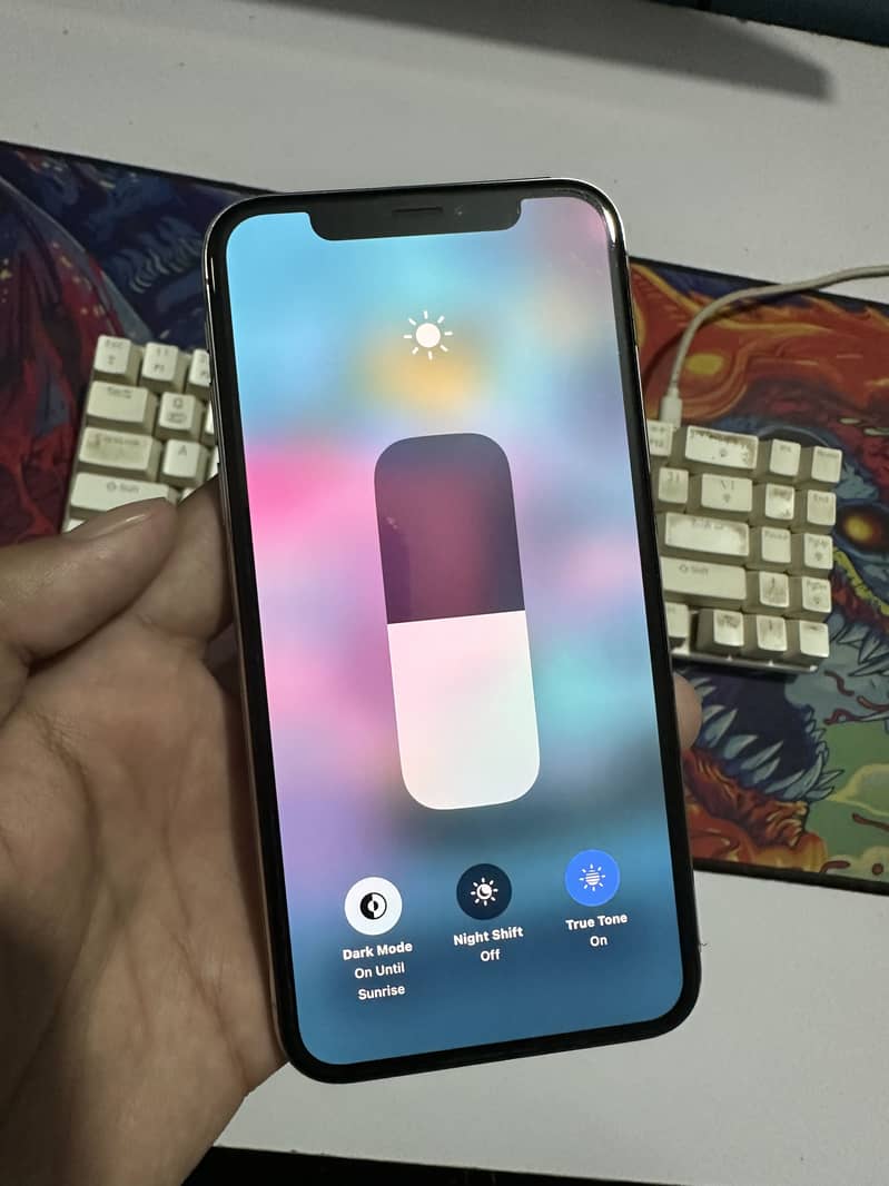 Apple iPhone X 3