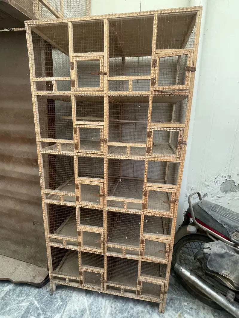Cages for sale 6.5 x 3 feet — photo 2