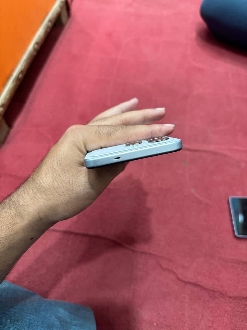 Tecno Spark 40 4