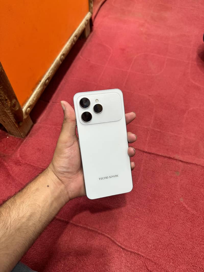 Tecno Spark 40 6
