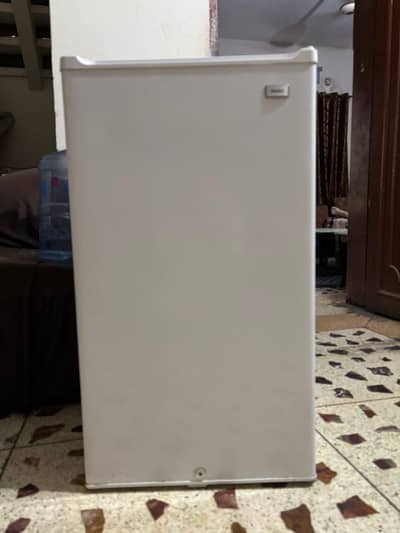 Haier mini fairge bed room