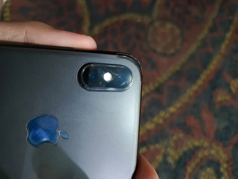 Apple iPhone X 5
