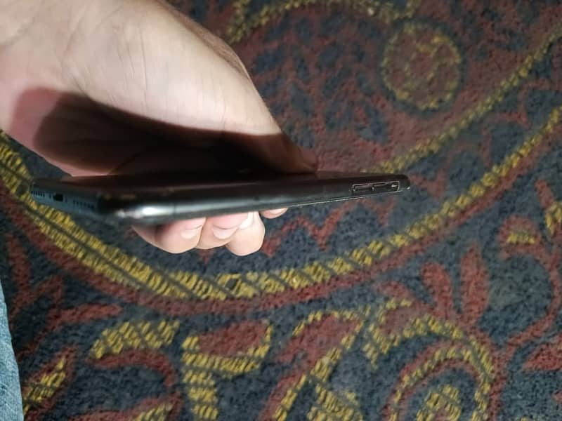 Apple iPhone X 9
