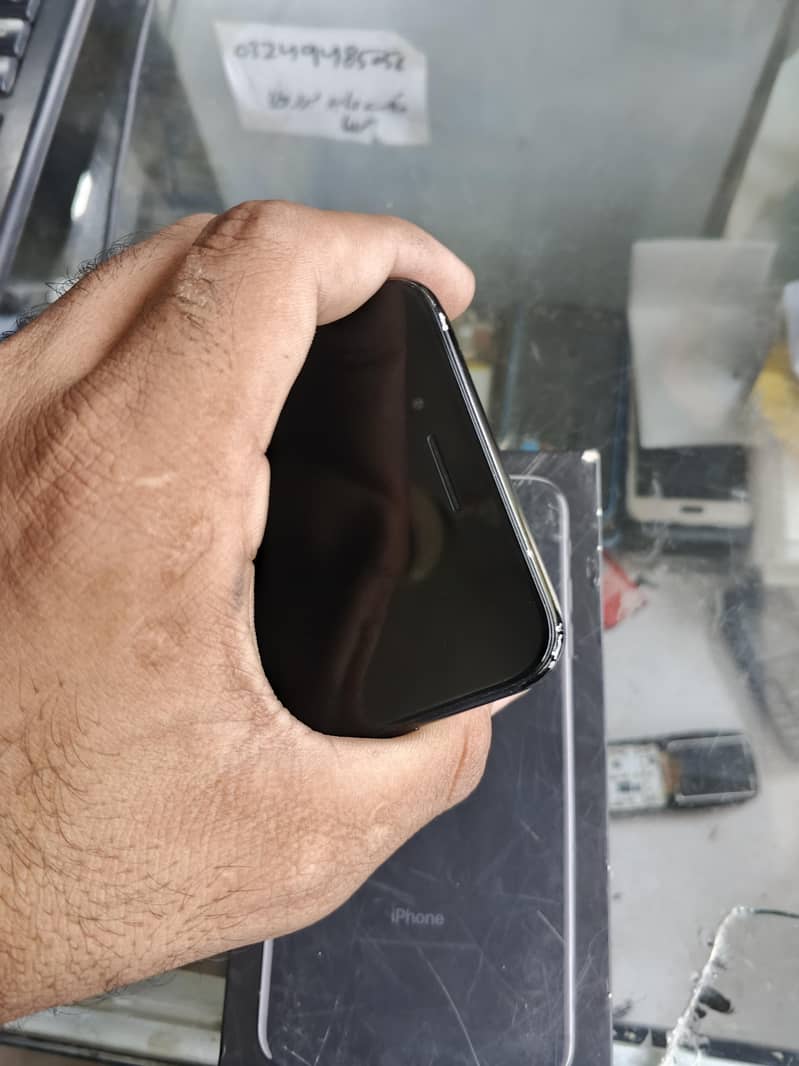 Apple iPhone 7 Plus 2