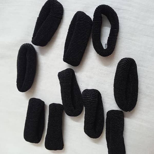WOMEN'S/GIRL'S Stelag Black Elastic Big Pony Pack of 10