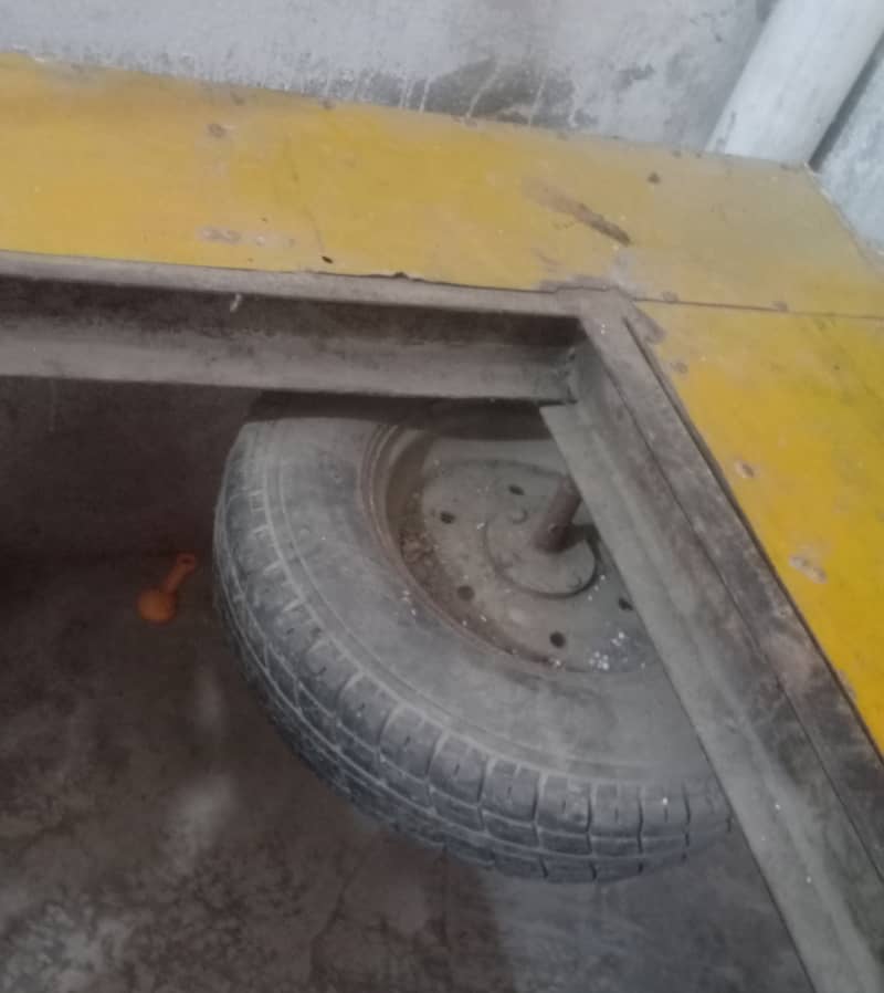Auto rickshaw loader 5
