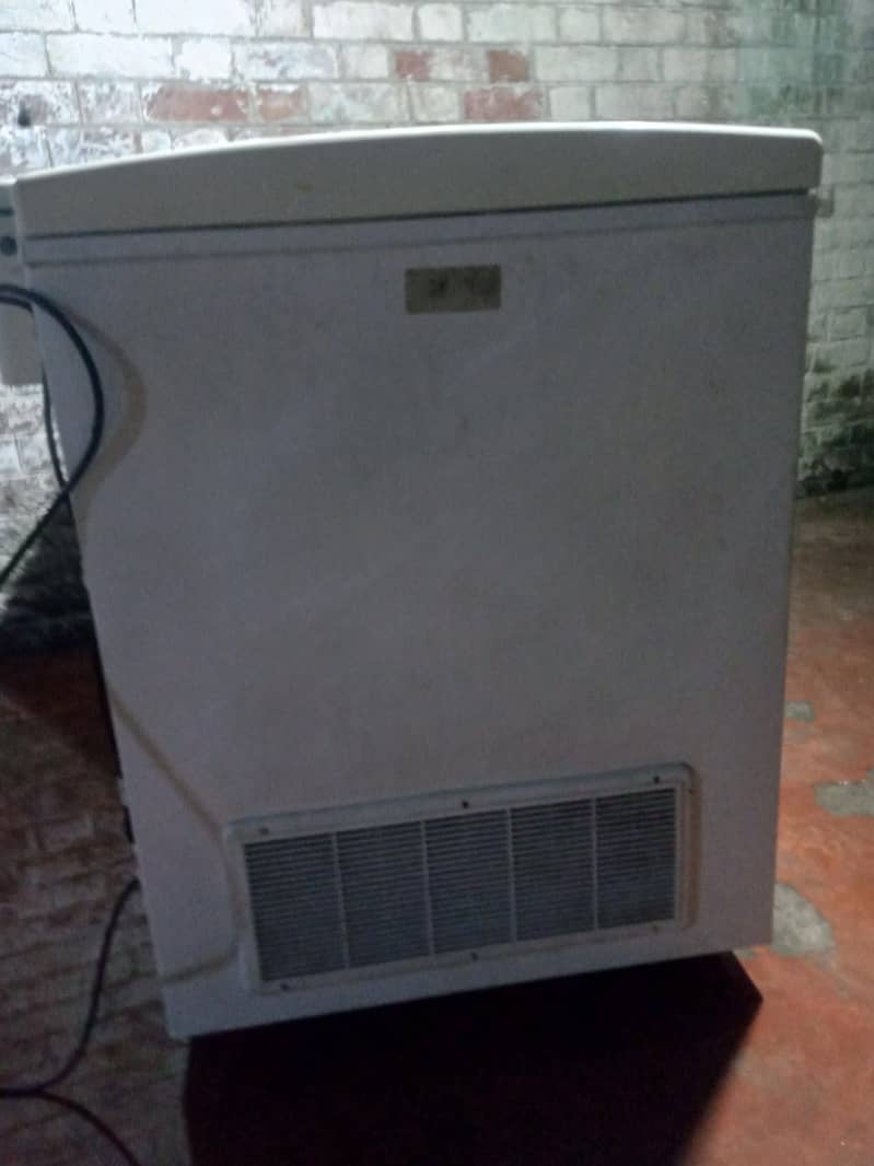 waves freezer 2door 8