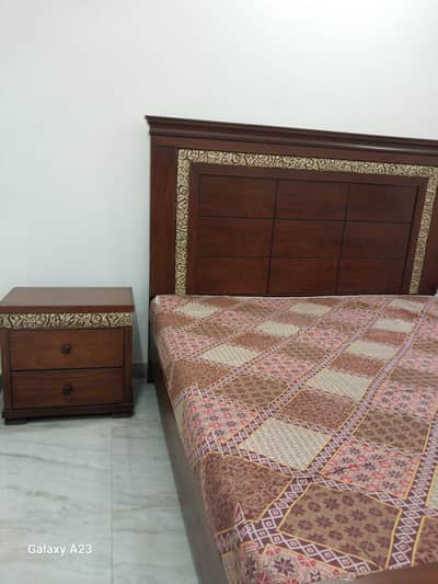 King size Wooden Bed