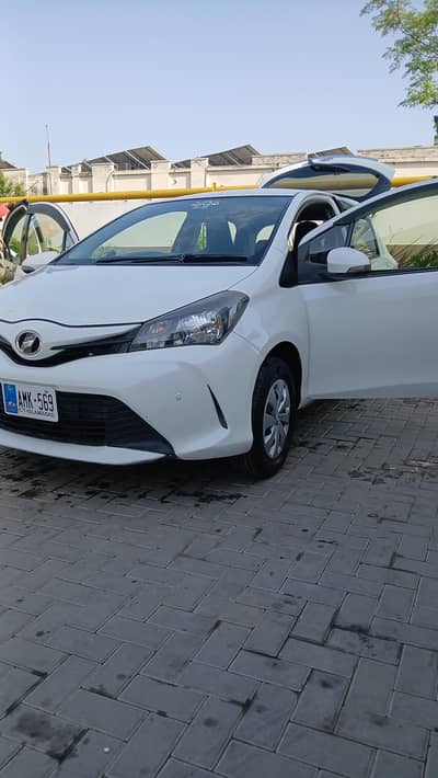 Toyota Vitz 2014