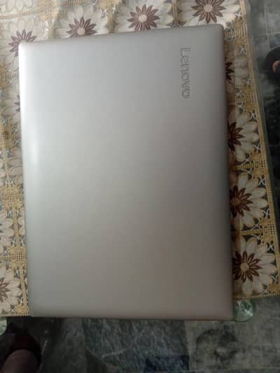 Lenovo 330/8GB /256hard/ cordi5 8gh