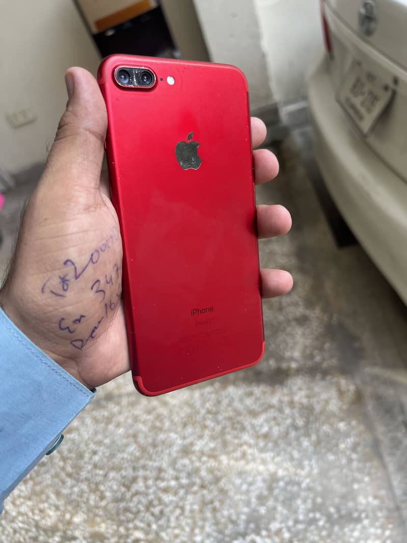 Apple iPhone 7 Plus 5