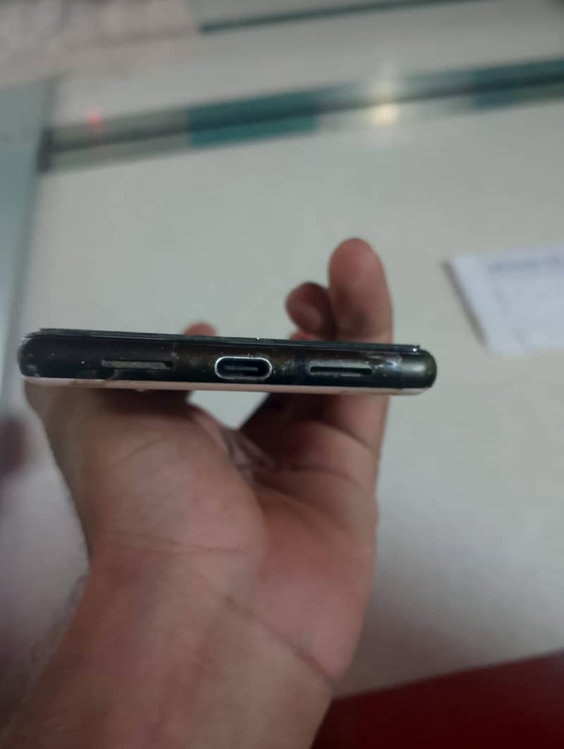 Google Pixel 6 5