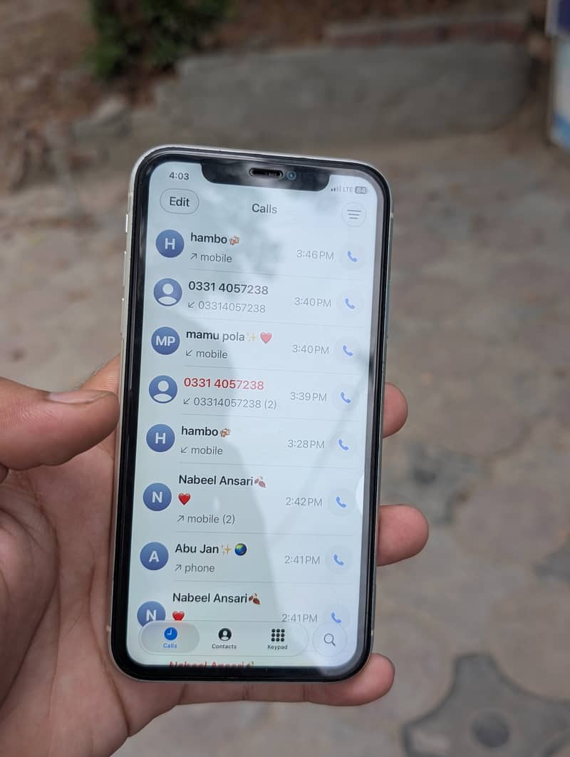 Apple iPhone 11 3